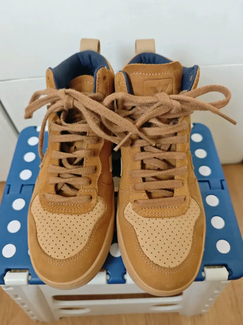 Zapatillas altas color marrón para hombr