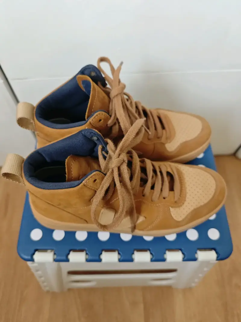 Zapatillas altas color marrón para hombr - 3