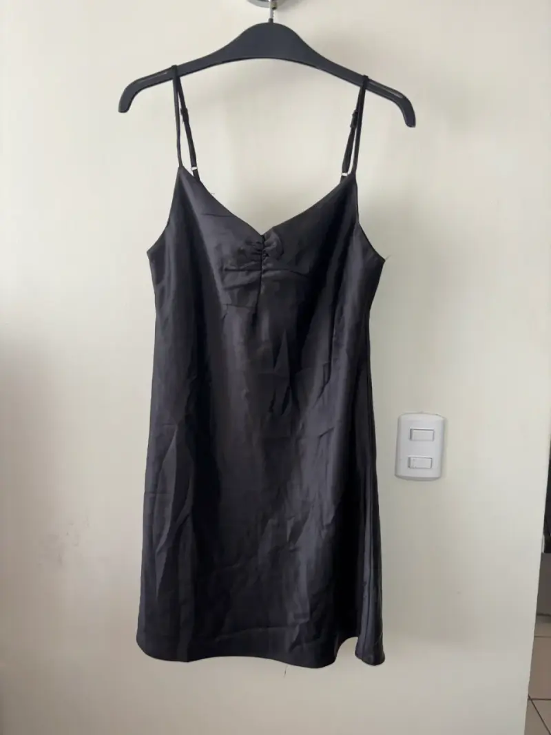 Lote de ropa femenina variada en buen estado - 6