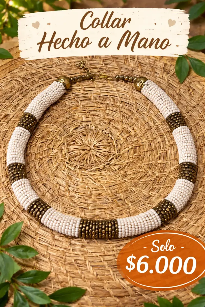 Collar artesanal de cuentas blancas y doradas - 1