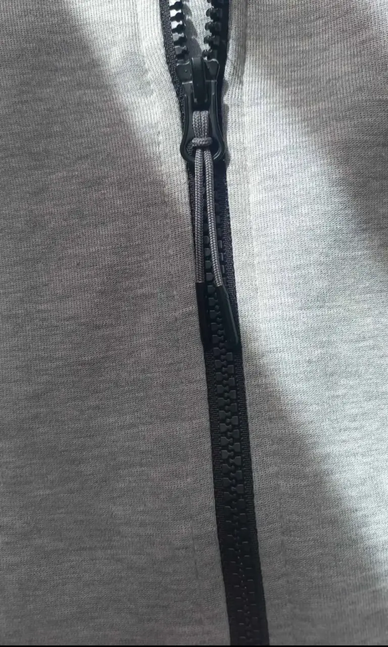 Polerón con capucha Nike gris - 6