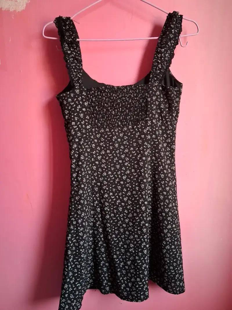 Vestido negro con estampado floral Opposite - 2