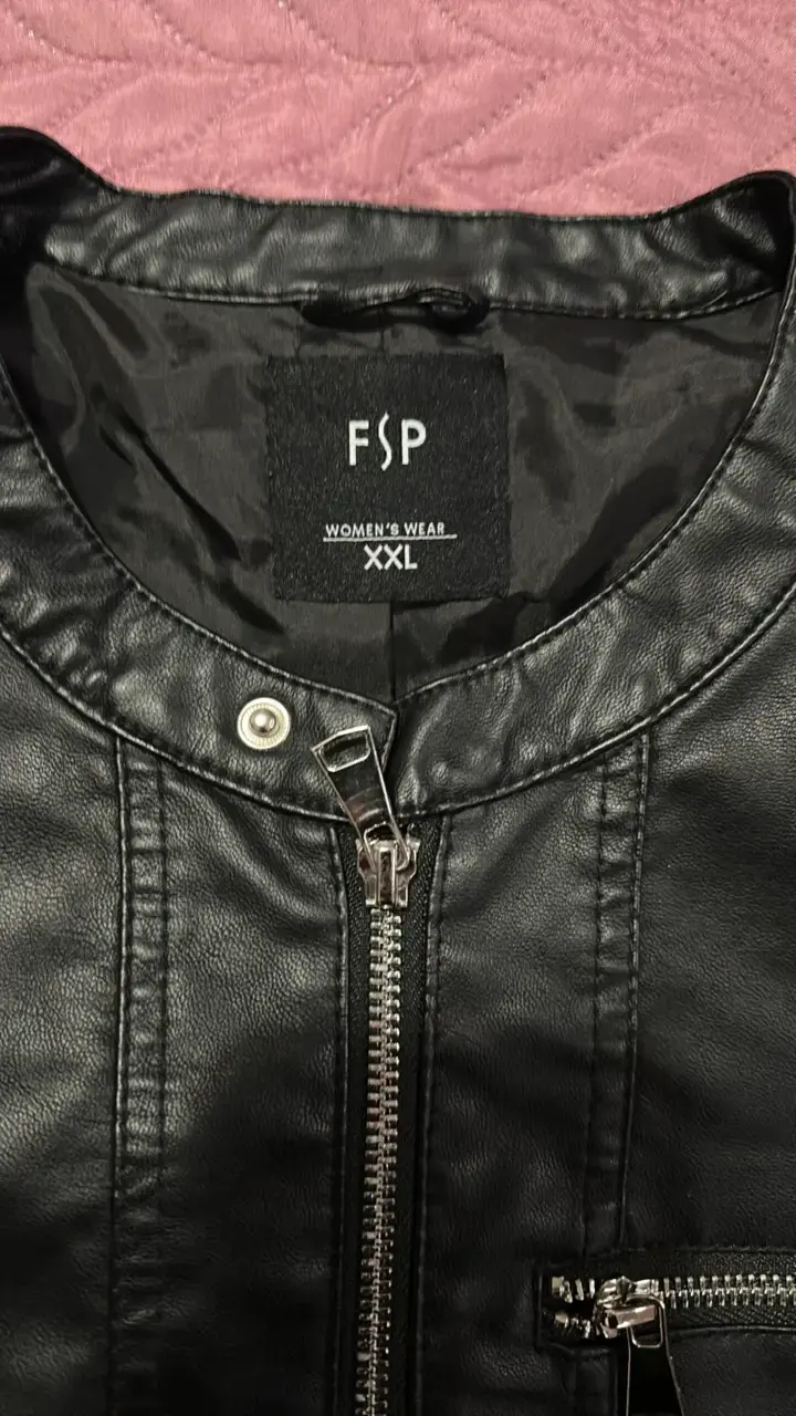 Chaqueta de cuero sintético negra para mujer - 2
