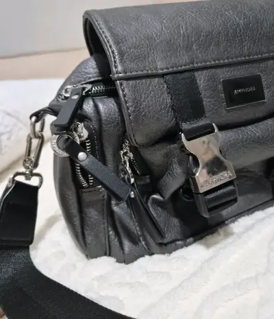 Bolso bandolera de cuero gris Amphora - miniatura 3