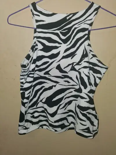 Blusa sin mangas estampado cebra con bufanda - miniatura 2