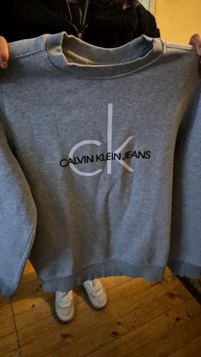 Polerón gris Calvin Klein Jeans unisex - miniatura 4