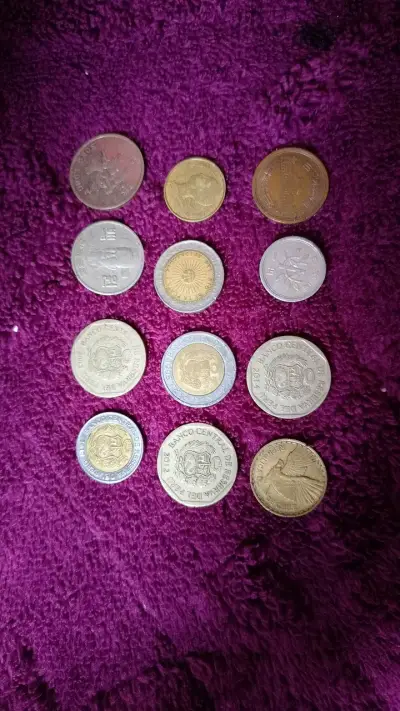 Colección de monedas antiguas variadas - miniatura 2