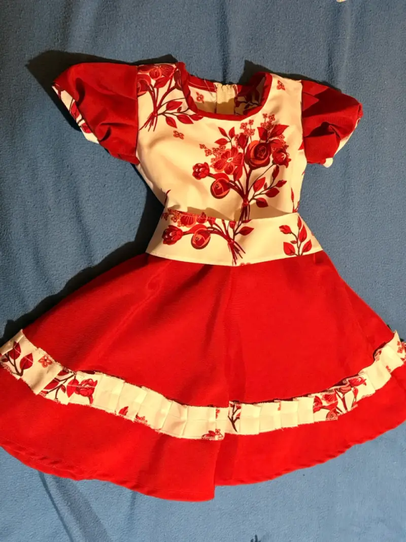 Vestido infantil rojo de chinita T2