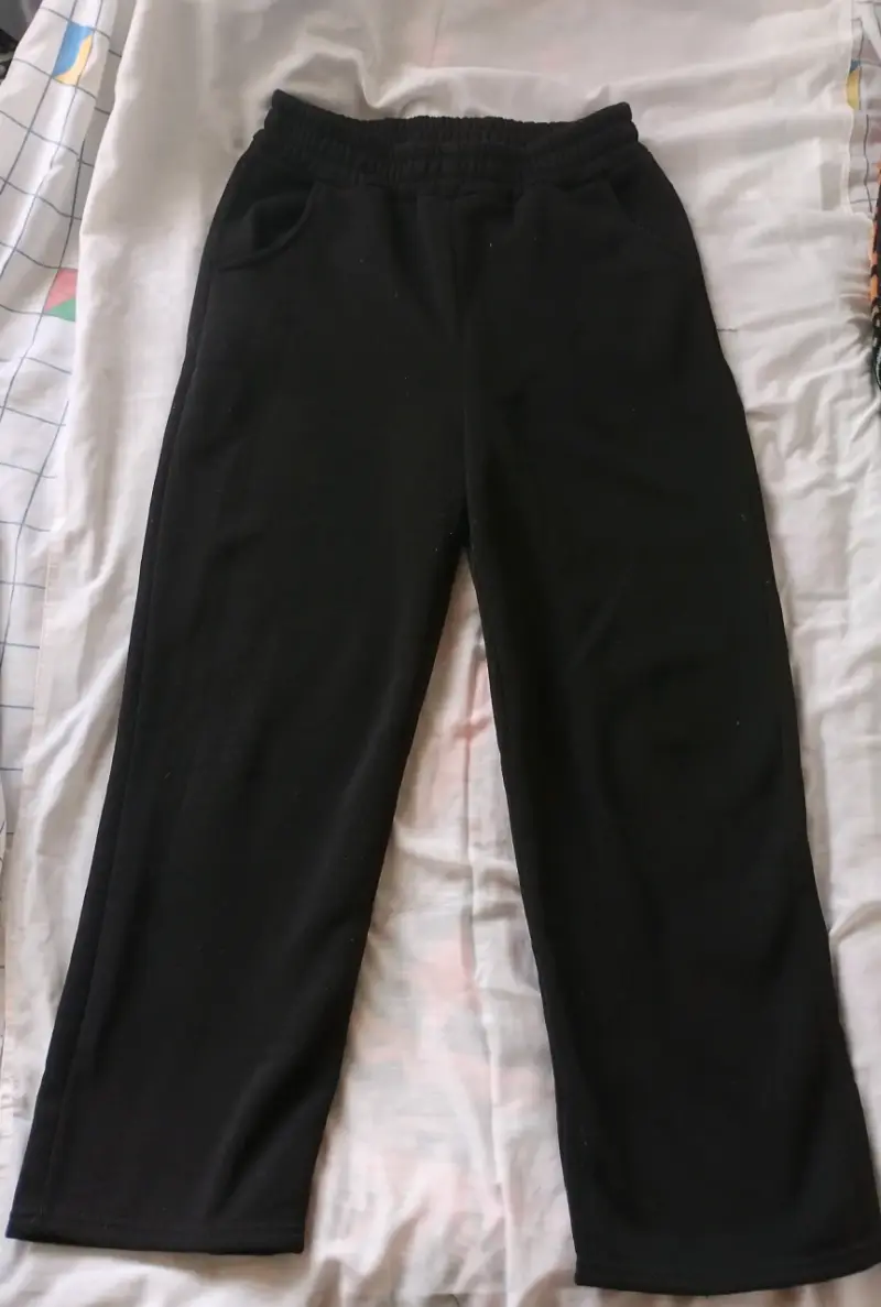 Pantalones negros de mujer en buen estado