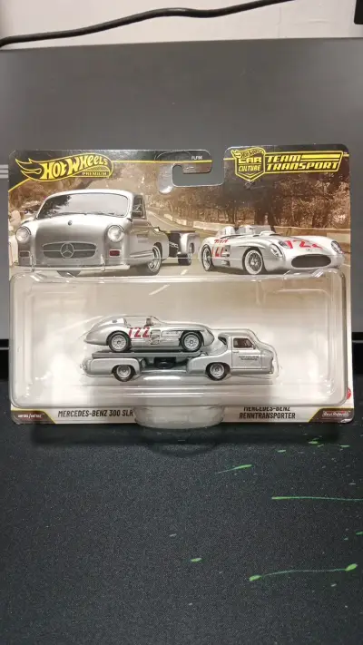 Hot Wheels Mercedes-Benz 300 SLR Team Transport - miniatura 1