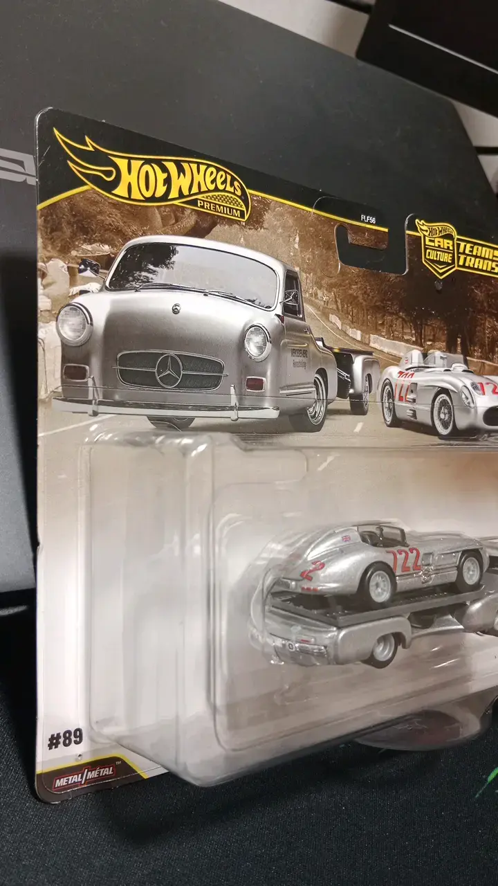 Hot Wheels Mercedes-Benz 300 SLR Team Transport - 3