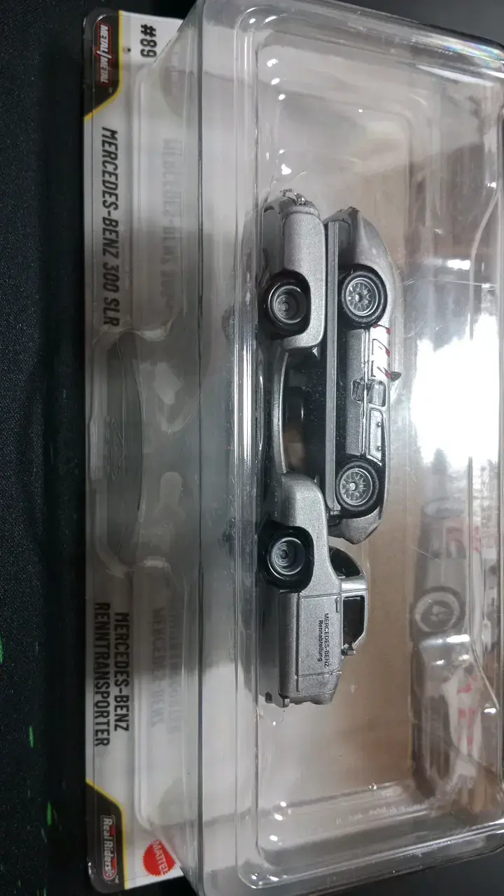 Hot Wheels Mercedes-Benz 300 SLR Team Transport - 4