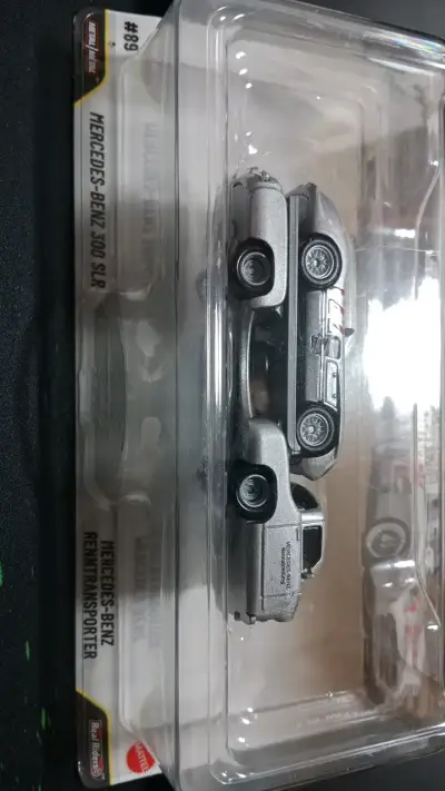 Hot Wheels Mercedes-Benz 300 SLR Team Transport - miniatura 4
