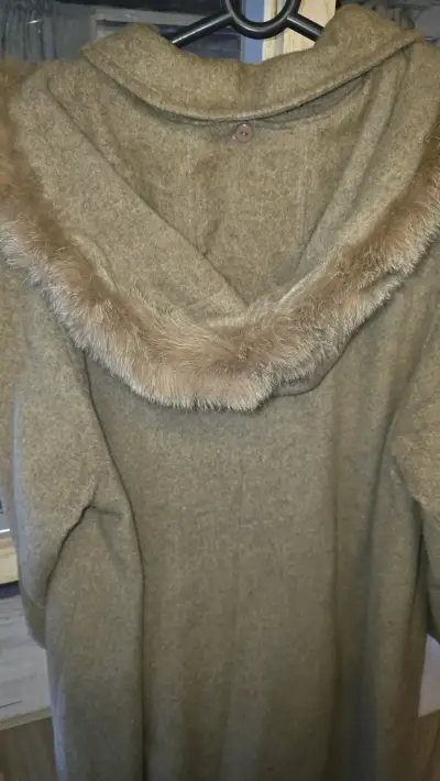 Abrigo de lana Me-Jay con cuello de piel - miniatura 2