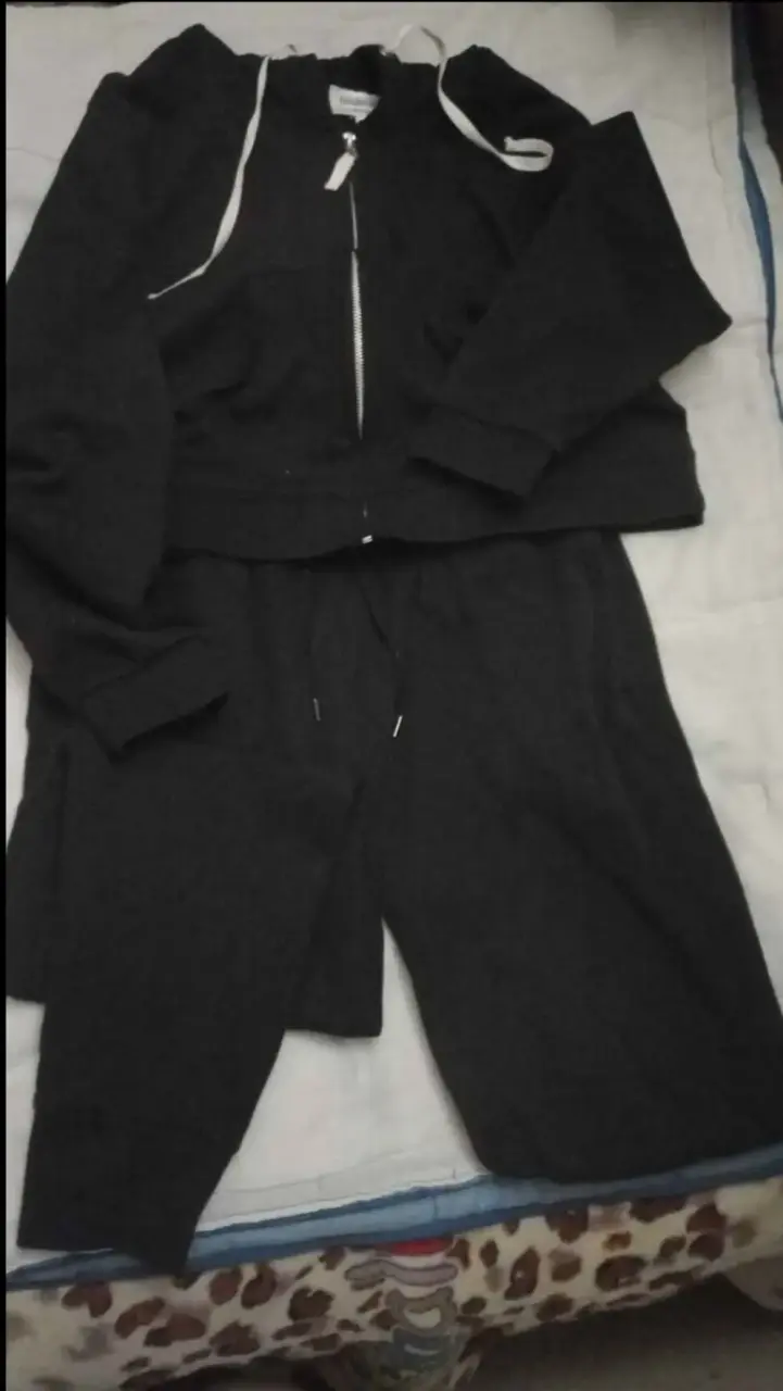 Conjunto deportivo negro Boulevard Basic