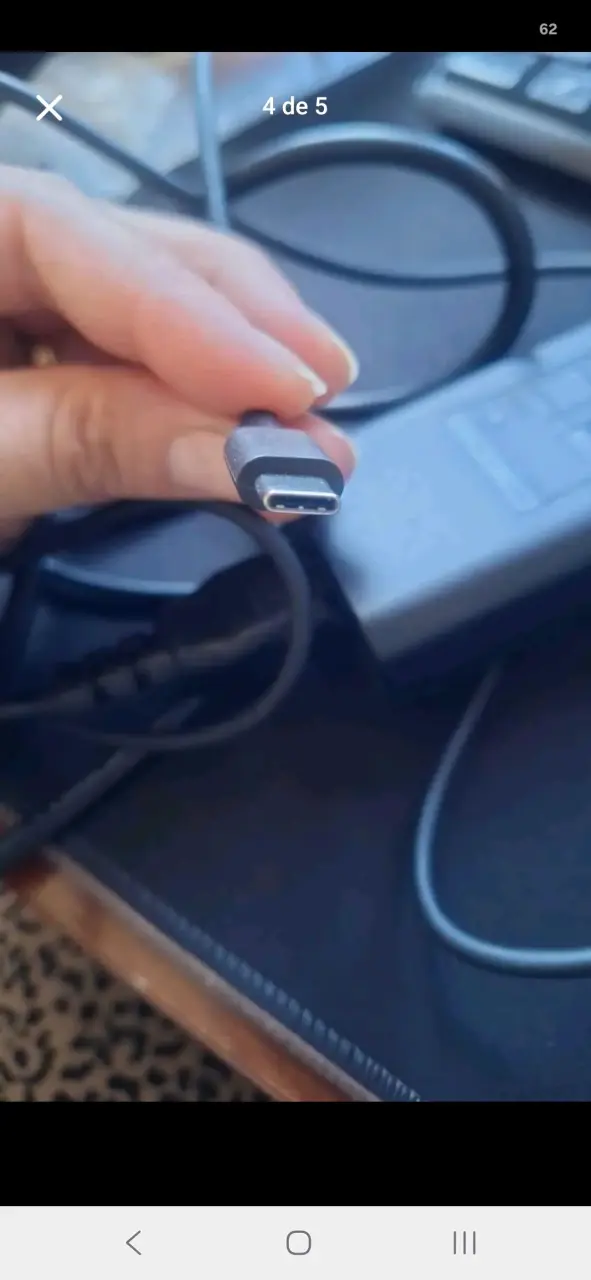 Cargador Dell 65W con Conector USB-C - 1