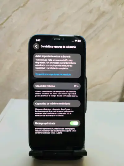iPhone 12 en buen estado con pantalla impecable - miniatura 3