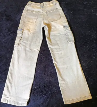 Pantalones cargo de mezclilla para mujer - miniatura 2