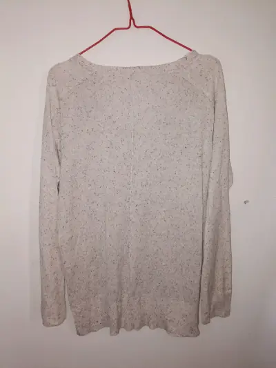 Suéter beige de mujer con diseño jaspeado - miniatura 2