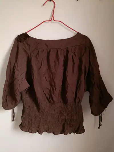 Blusa marrón manga 3/4 con encaje - miniatura 2