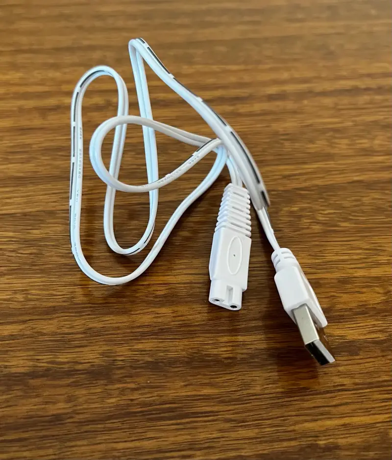 Cable USB con conector hembra C7 - 1