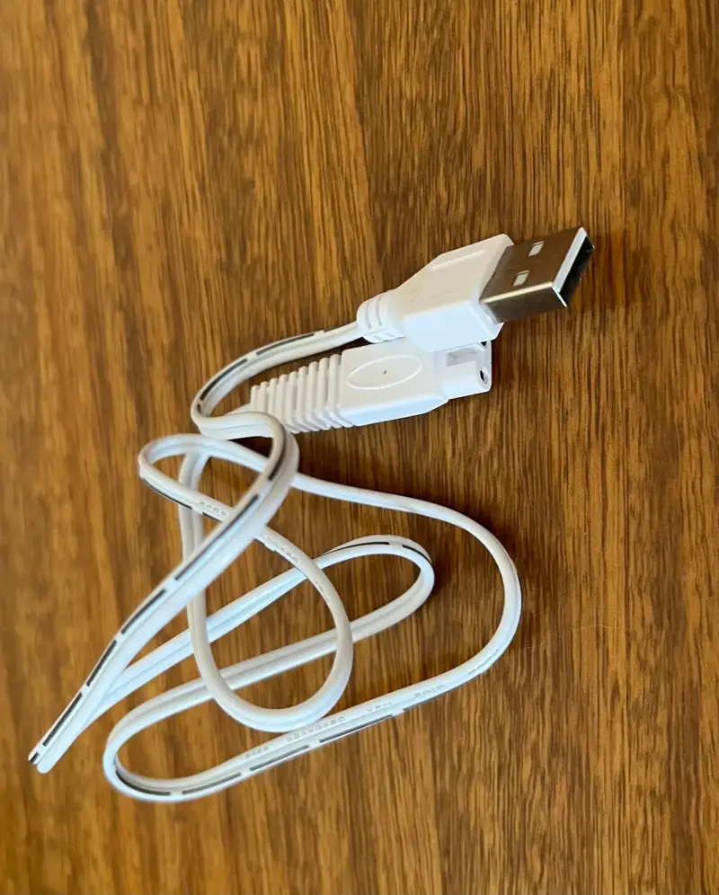 Cable USB con conector hembra C7 - 2