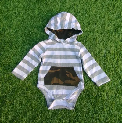 Conjunto de ropa para bebé 0-3 meses - miniatura 5