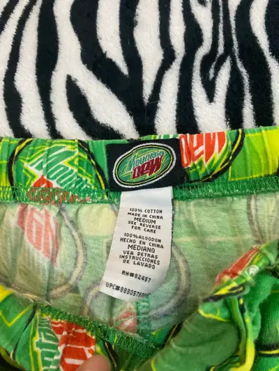 Pantalones pijama Mountain Dew estampados verdes - miniatura 6