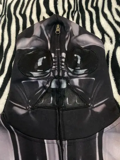 Polerón con capucha de Darth Vader para niños - miniatura 4
