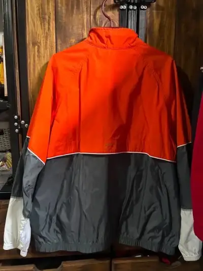 Chaqueta deportiva Nike naranja y gris - miniatura 2