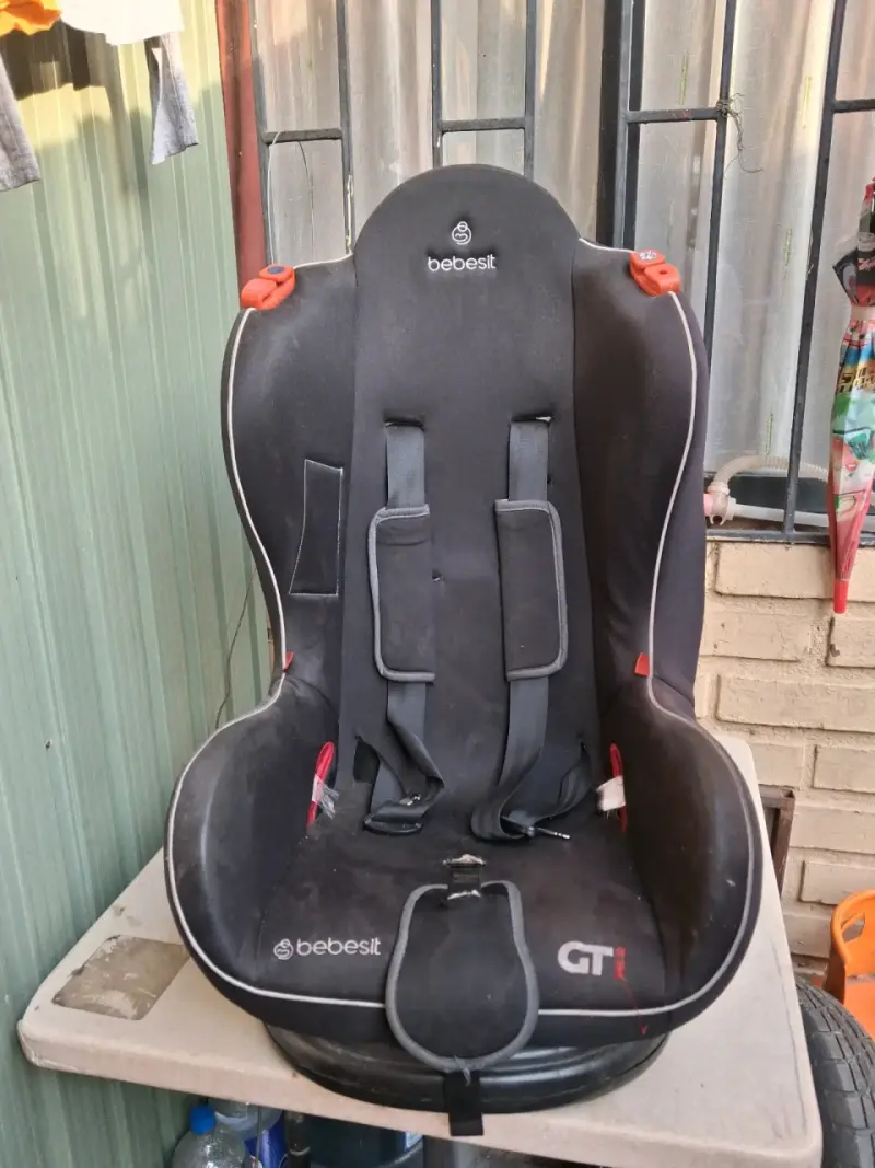 Silla de Auto Bebesit GT Negra - 1