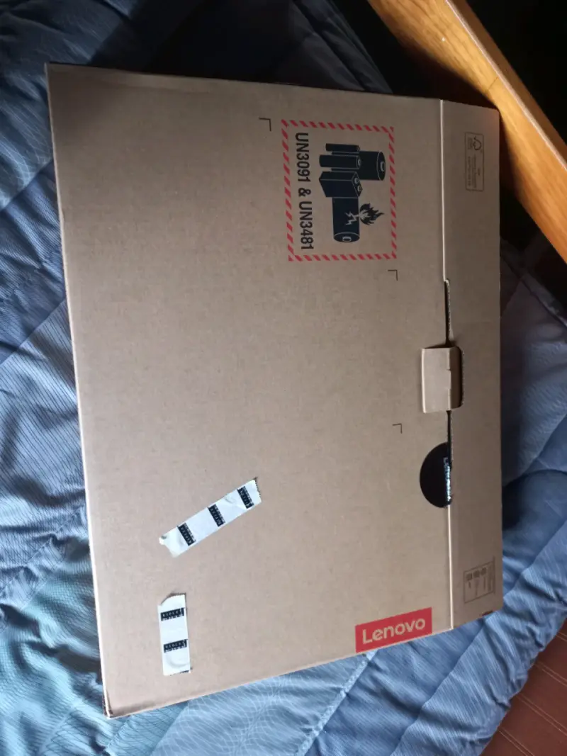 Laptop Lenovo AMD Ryzen 7 24GB RAM - 4