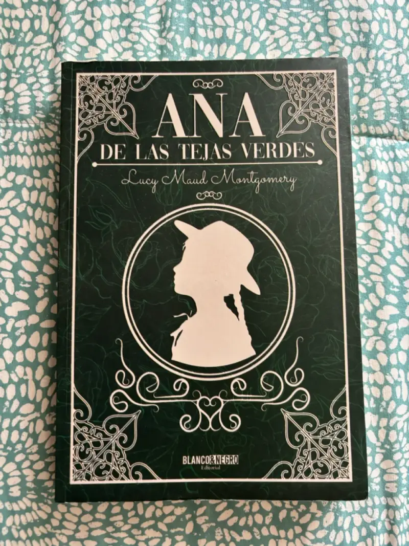 Libro Ana de las Tejas Verdes (Lucy Maud Montgome)