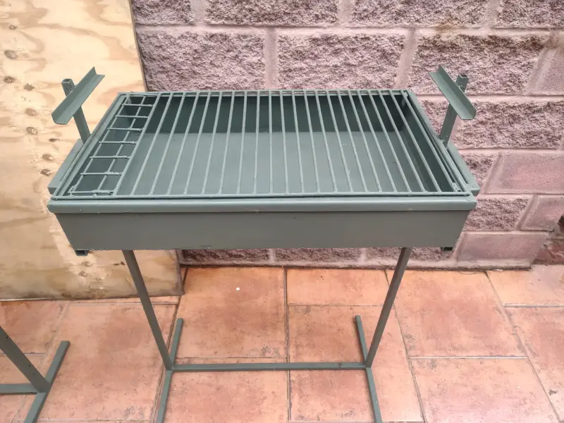 Parrilla  para asado acero de plancha de 2.5 mm - 2