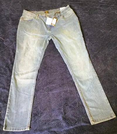 Jeans de mezclilla azul para hombre - miniatura 1