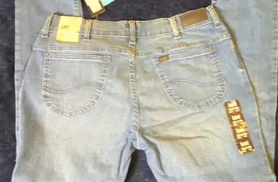 Jeans de mezclilla azul para hombre - miniatura 2