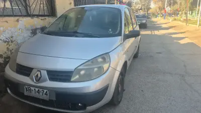 Renault Scenic 2005 en buen estado - miniatura 1