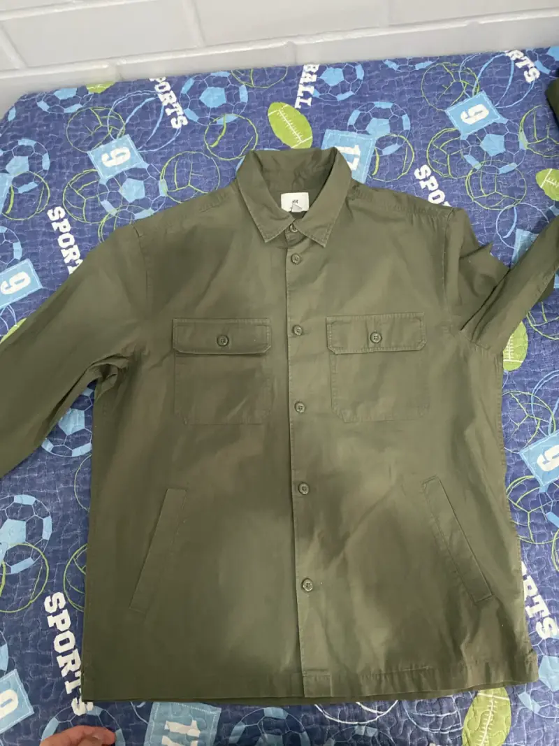 Chaqueta verde militar para hombre H&M