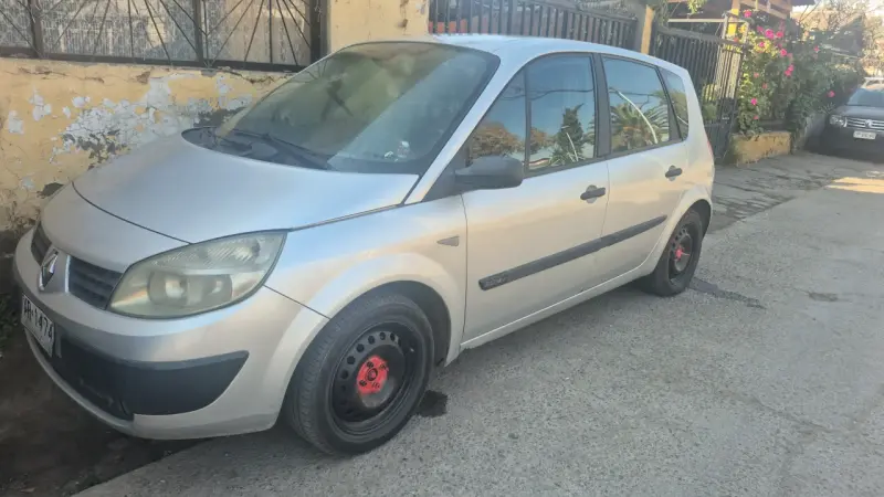 Renault Scenic 2005 en buen estado - 5