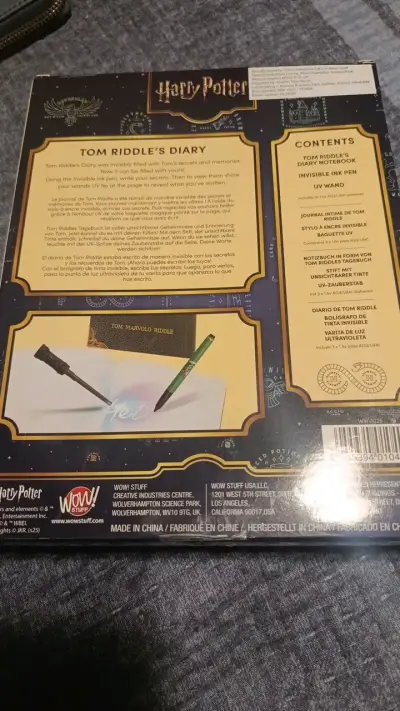 Diario de Tom Riddle con bolígrafo y varita UV - miniatura 2