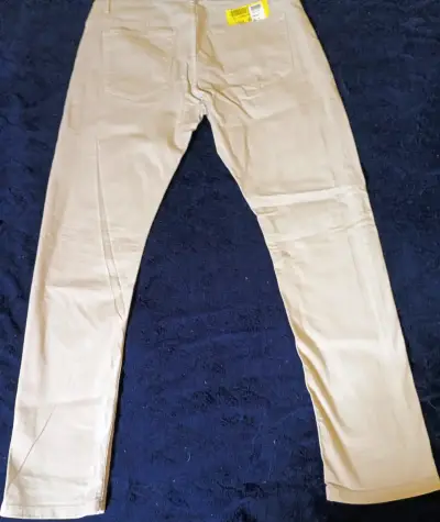 Pantalones beige Wrangler para hombre - miniatura 4