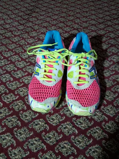 Zapatillas en buen estado para mujer - miniatura 3
