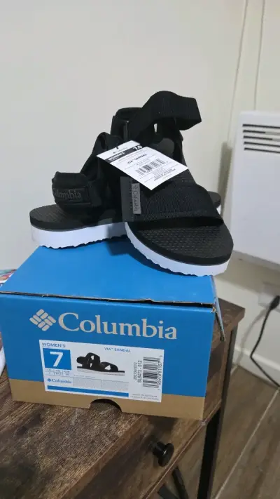 Sandalias Columbia Via para mujer negras - miniatura 1