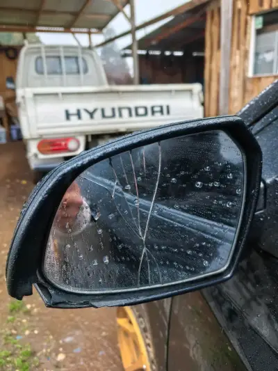 Se  reparan espejo de auto - miniatura 3