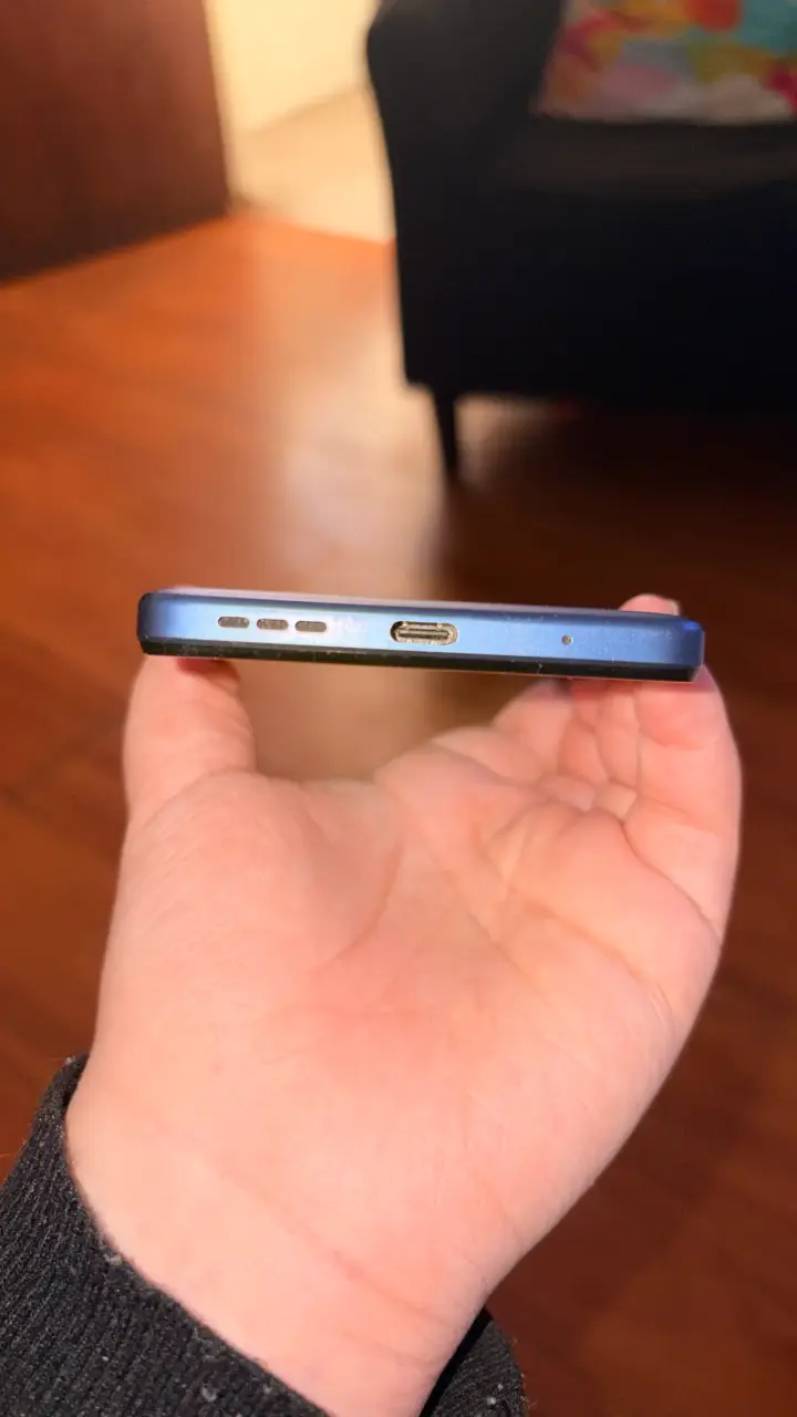 Motorola Moto G24 Power con cable USB-C - 4