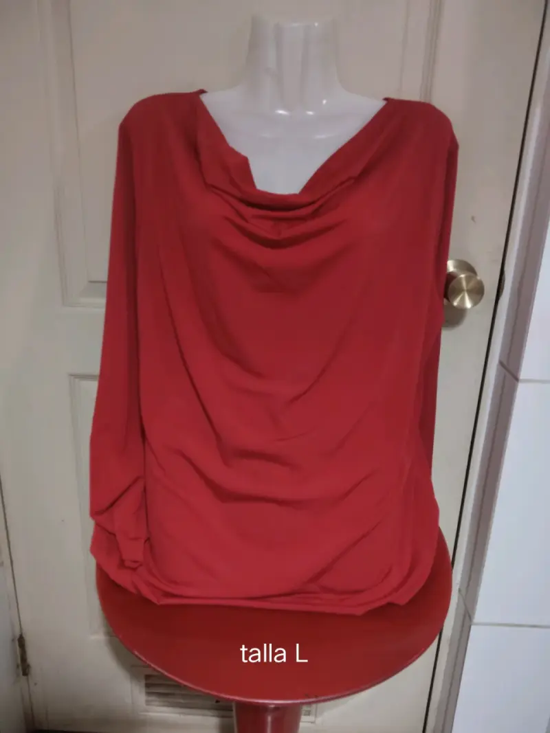 Blusa roja de mujer talla L