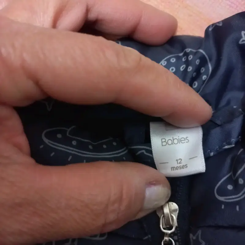 Chaleco acolchado para bebé con diseño espacial - 2