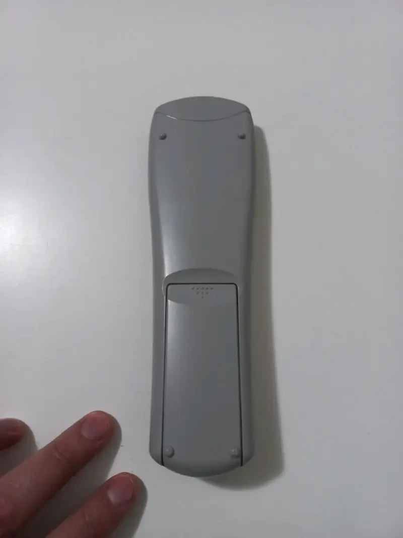 Control remoto Samsung gris - 2