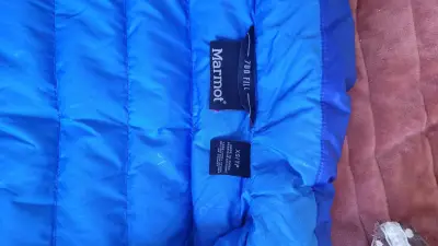 Chaqueta acolchada azul Marmot 700 Fill - miniatura 2