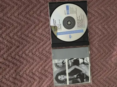 CD de música Gloria Estefan - Cuts Both Ways - miniatura 2